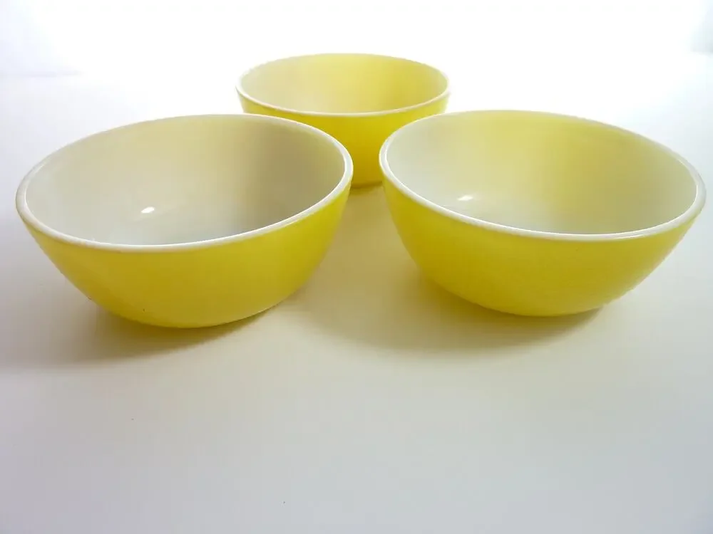 Vintage Yellow Textured Glass Bowls Set of 3 Retro Small Dessert Dishes 4.75